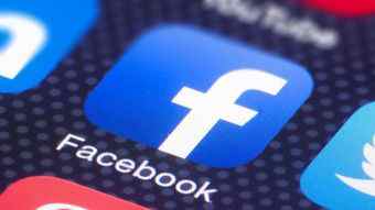 怎样在Facebook里添加客户?